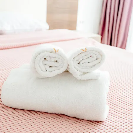 B&v 203 Coresi - Elegant Mountain Retreat * Brasov